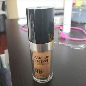 Makeup forever ultra hd foundation